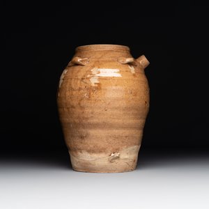 A collection of six Chinese monochrome wares, Ming — photo 3