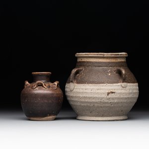 A collection of six Chinese monochrome wares, Ming — photo 7