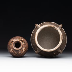 A collection of six Chinese monochrome wares, Ming — photo 8