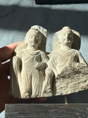 A collection of six Gandhara grey schist fragments with Bodhisattva, divinities and figures, 2/4th C. — 照片 22