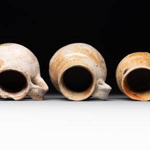 A collection of six German stoneware mugs, 16/17th C. — photo 12