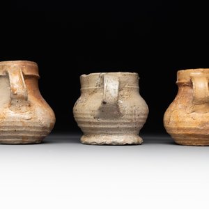 A collection of six German stoneware mugs, 16/17th C. — photo 5
