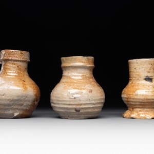 A collection of six German stoneware mugs, 16/17th C. — photo 9