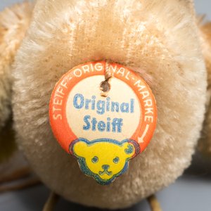 A collection of Steiff stuffed animals, 1950's and later — photo 5