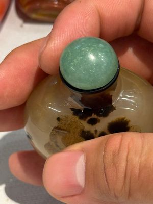 A collection of ten Chinese agate snuff bottles, 20th C. — photo 12