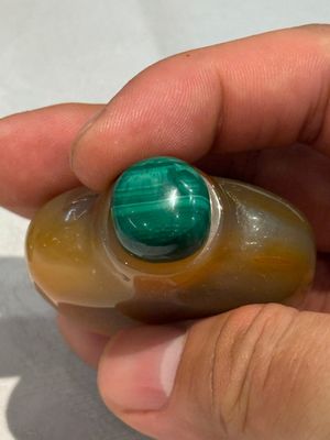 A collection of ten Chinese agate snuff bottles, 20th C. — photo 15