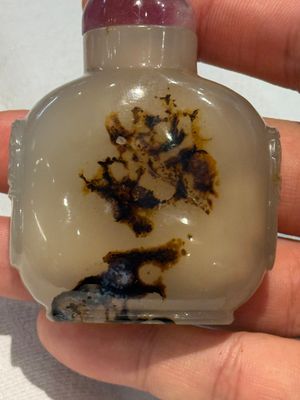 A collection of ten Chinese agate snuff bottles, 20th C. — photo 17