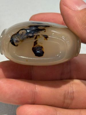 A collection of ten Chinese agate snuff bottles, 20th C. — photo 19