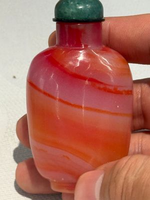 A collection of ten Chinese agate snuff bottles, 20th C. — photo 3