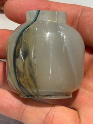 A collection of ten Chinese agate snuff bottles, 20th C. — photo 8