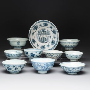 A collection of ten Chinese blue and white bowls, Ming — foto 1