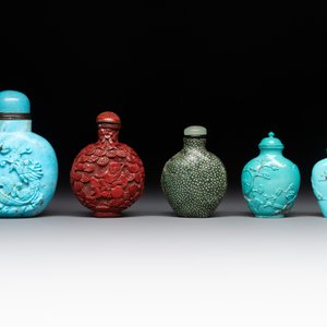 A collection of ten Chinese snuff bottles, 19/20th C. — photo 2