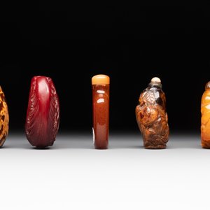 A collection of ten Chinese snuff bottles, 20th C. — photo 3