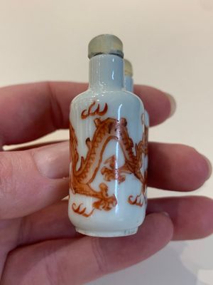A collection of ten Chinese snuff bottles, various marks, 19/20th C. — photo 20