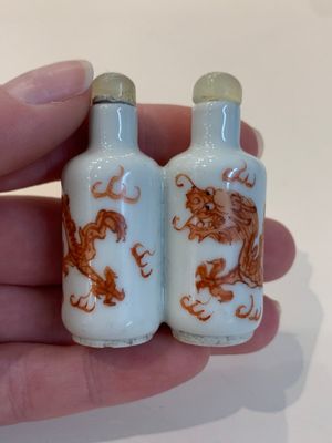 A collection of ten Chinese snuff bottles, various marks, 19/20th C. — photo 21