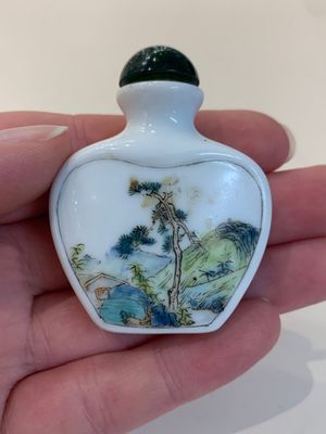 A collection of ten Chinese snuff bottles, various marks, 19/20th C. — photo 27