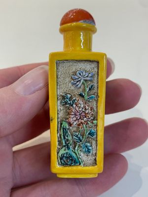 A collection of ten Chinese snuff bottles, various marks, 19/20th C. — photo 37