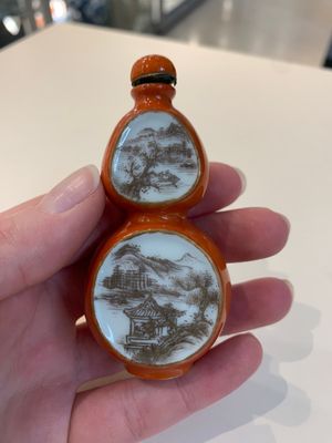 A collection of ten Chinese snuff bottles, various marks, 19/20th C. — photo 7