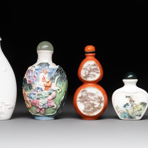 A collection of ten Chinese snuff bottles, various marks, 19/20th C. — photo 2