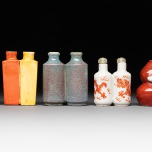 A collection of ten Chinese snuff bottles, various marks, 19/20th C. — photo 8