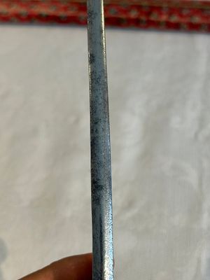A collection of three daggers decorated with jade, silver and gold and an Indian mogul sword, India, 17/19th C. — foto 30