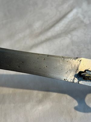 A collection of three daggers decorated with jade, silver and gold and an Indian mogul sword, India, 17/19th C. — foto 41