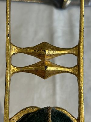 A collection of three daggers decorated with jade, silver and gold and an Indian mogul sword, India, 17/19th C. — foto 5