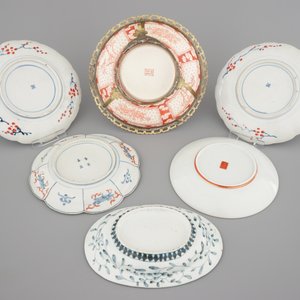 A collection of various Japanese porcelain plates including Imari, Satsuma, etc. 18/19th C. — photo 2