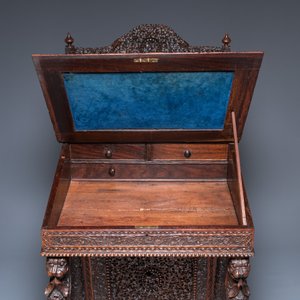 A colonial Anglo-Indian reticulated wooden desk with hidden compartment, 19th C. — 照片 22