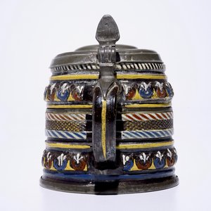 A Creussen German stoneware pewter-mounted mug, 17th C. — 照片 3