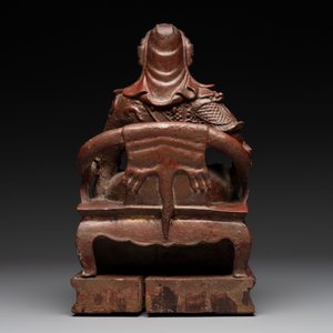 A diverse group of six Chinese lacquered wood and wooden sculptures, 19/20th C. — 照片 22