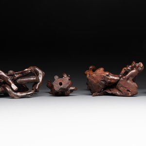 A diverse group of six Chinese lacquered wood and wooden sculptures, 19/20th C. — 照片 7