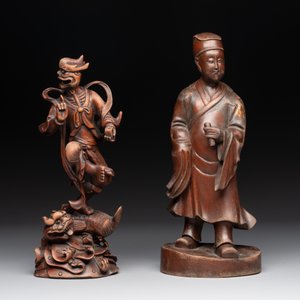 A diverse group of six Chinese lacquered wood and wooden sculptures, 19/20th C. — 照片 8