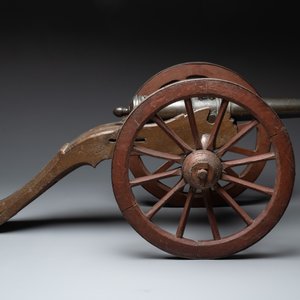 A Dutch bronze saluting cannon on a partly original carriage, inscribed C. Ouderogge Fecit, Rotterdam, dated 1641 — photo 2