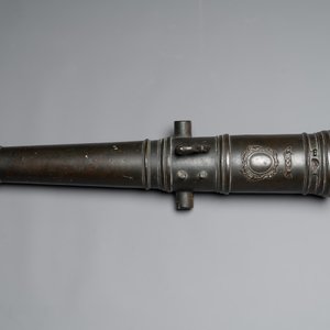 A Dutch bronze saluting cannon on a partly original carriage, inscribed C. Ouderogge Fecit, Rotterdam, dated 1641 — photo 6