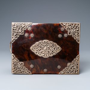 A Dutch colonial silver-mounted tortoise shell sirih casket, ca. 1700 — 照片 9