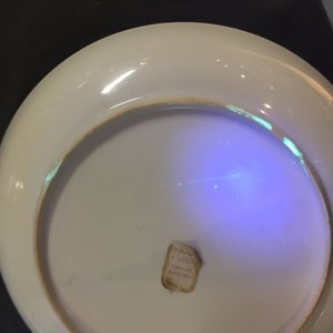 A Dutch-decorated Chinese export porcelain plate with a calvary, Qianlong — 照片 12