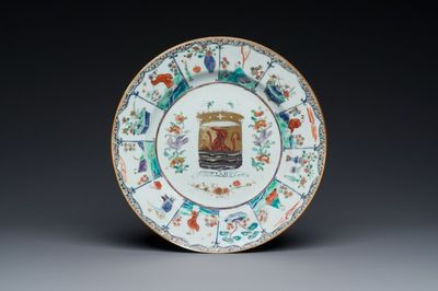 A Dutch-decorated Chinese famille verte armorial 'Provinces' dish with the arms of the province of Zeeland, Kangxi/Yongzheng
