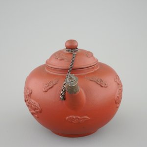 A Dutch Delft Ary de Milde red earthenware teapot and cover, late 17th C. — 照片 3