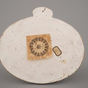 A Dutch Delft black-enhanced oval plaque with chinoiserie, ca. 1800 — photo 2
