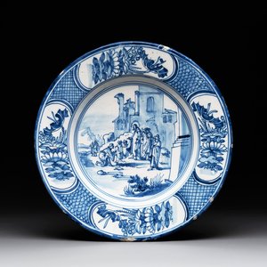 A Dutch Delft blue and white 'biblical subject' dish, 17th C. — photo 1