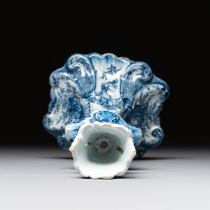A Dutch Delft blue and white candle holder, 18th C. — photo 5