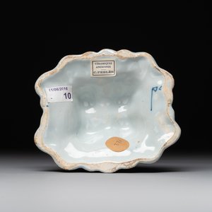 A Dutch Delft blue and white candle holder, 18th C. — photo 6