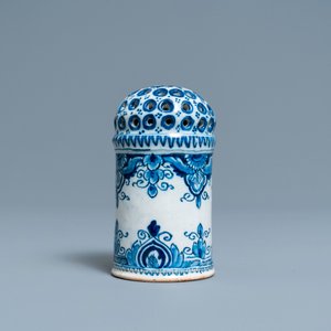 A Dutch Delft blue and white caster, 18th C. — 照片 5