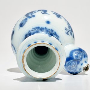 A Dutch Delft blue and white chinoiserie kendi, 2nd half 17th C. — photo 6