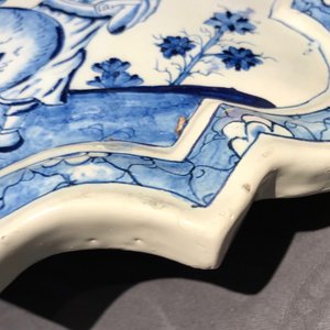 A Dutch Delft blue and white chinoiserie plaque with an elephant, 18th C. — photo 7
