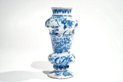 A Dutch Delft blue and white chinoiserie vase, 2nd half 17th C.