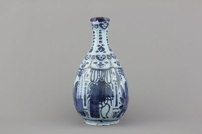 A Dutch Delft blue and white chinoiserie Wan-Li style bottle vase, 17th C.