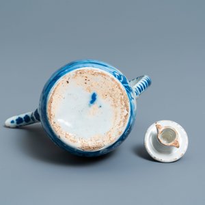 A Dutch Delft blue and white chinoiserie wine ewer and cover, 18th C. — photo 7