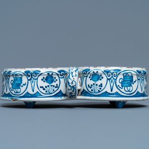 A Dutch Delft blue and white cruet set on stand, 2nd quarter 18th C. — 照片 4